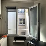 Independent Room Paris 6